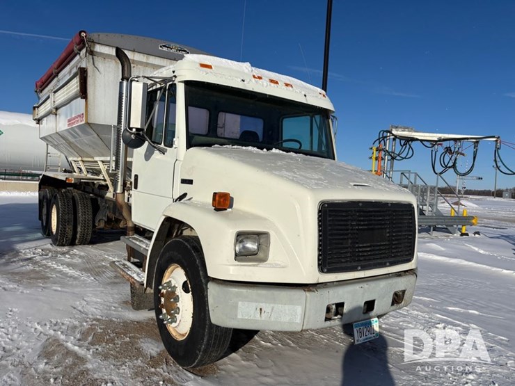 1998-freightliner-fl80-image-18