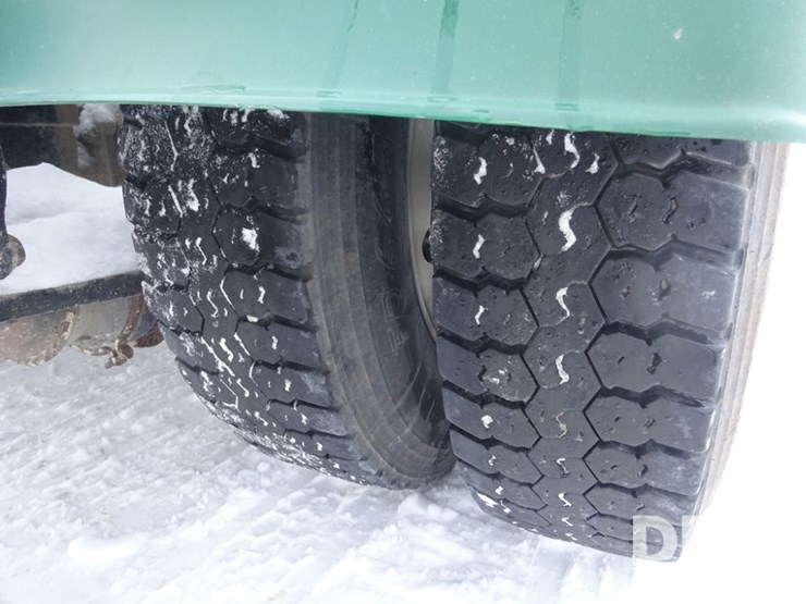 2007-freightliner-columbia-112-image-48