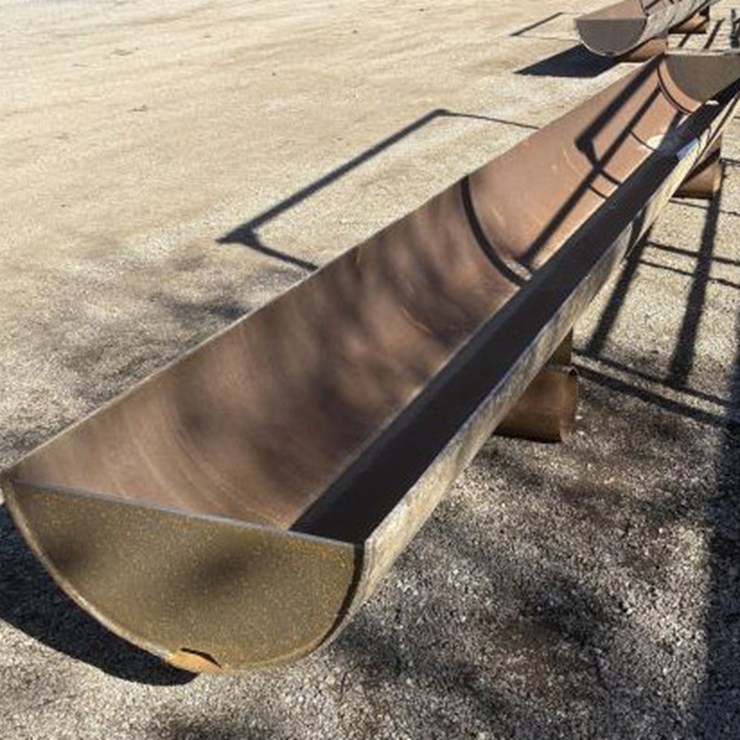 #37 • 20' Feed Bunk