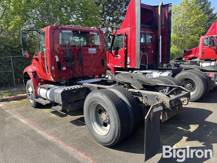 2007-international-durastar-4400-image-5