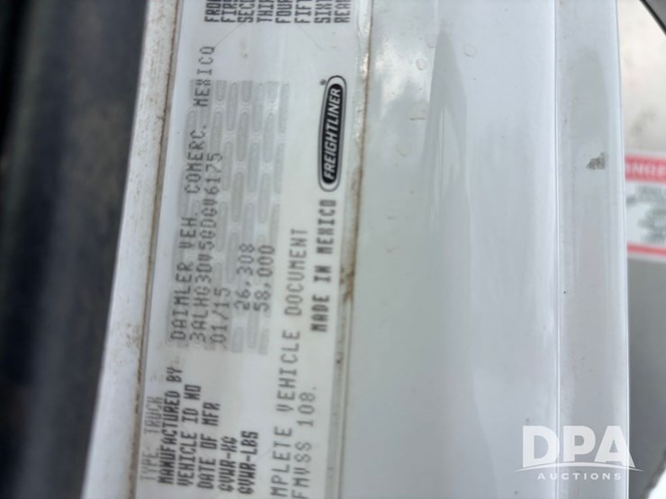 freightliner-114sd-image-73