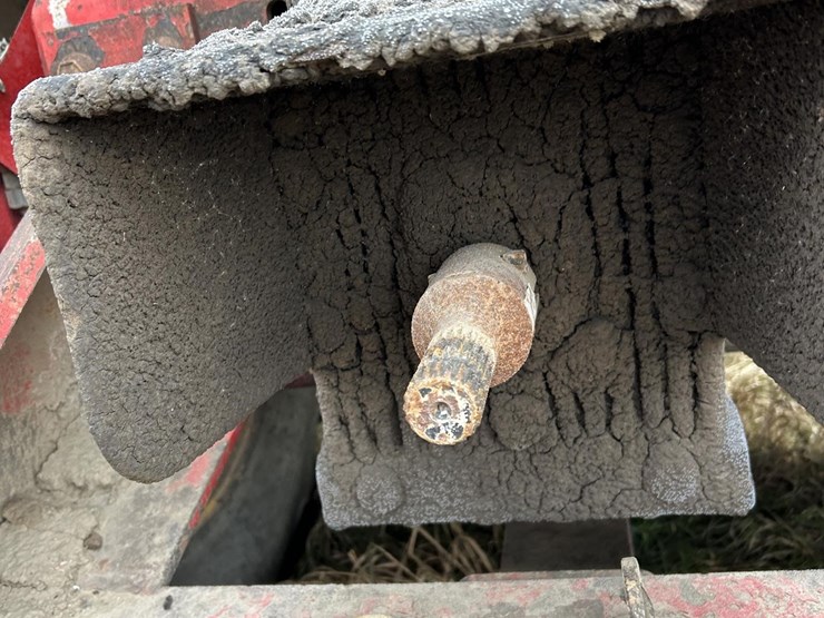 1985-versatile-856-image-22