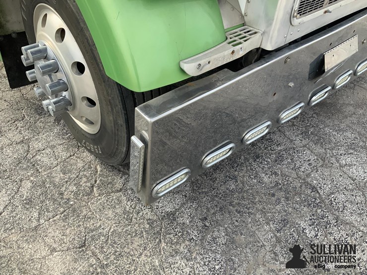 2006-peterbilt-379-image-13