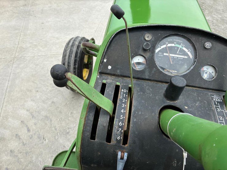 john-deere-4020-image-64