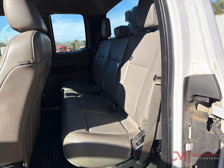 ford-f250-xl-image-17