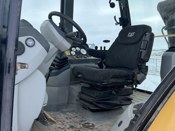 caterpillar-420e-image-53