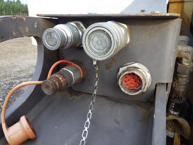 volvo-mct135c-image-20