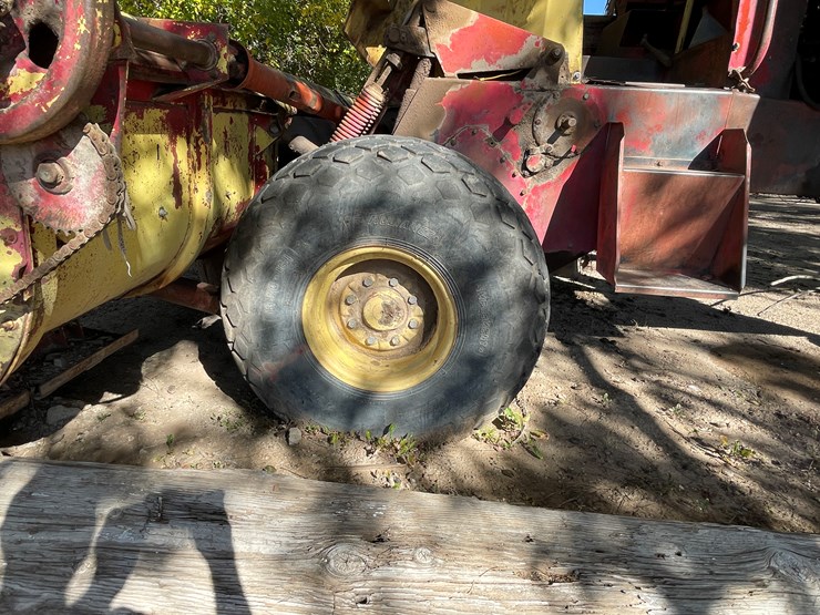 #3653-•-new-holland-swather-image-20