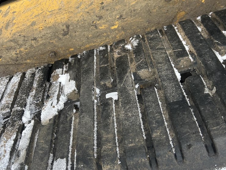 2021-caterpillar-259d3-image-7