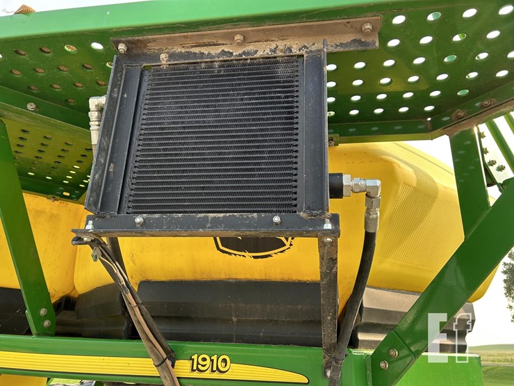 john-deere-1890-image-10