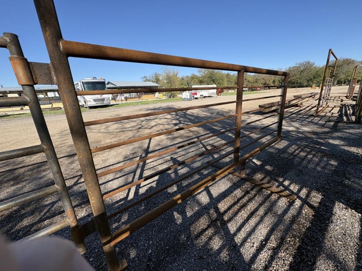 #47-•-24'-bow-gate-w/-panel-image-5