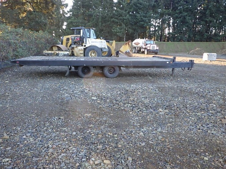 2000-trail-25'-t/a-equipment-trailer-image-3