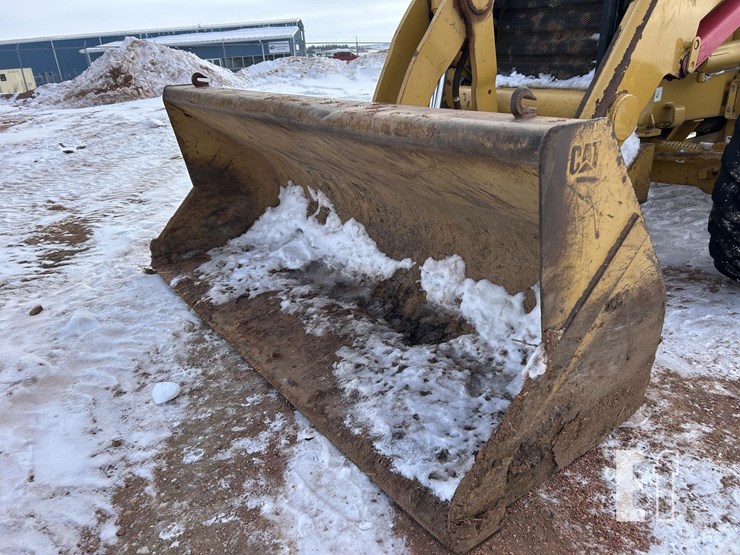 caterpillar-420d-image-97