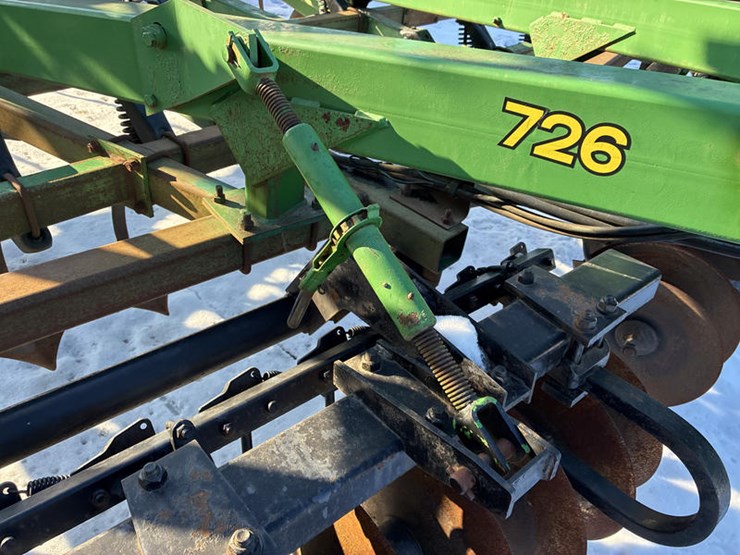 john-deere-726-image-8