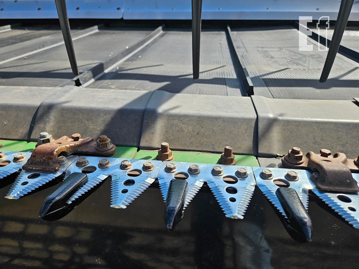 2013-john-deere-640fd-image-25