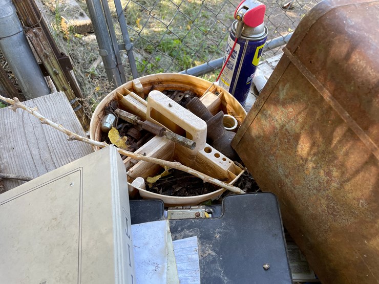 #3703-•-lot-of-misc-tools,-hardware-and-table-image-11