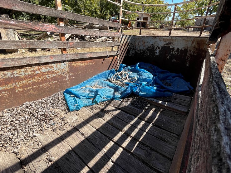 #3671-•-horse/cattle-tandem-axle-trailer-(no-title)-image-34