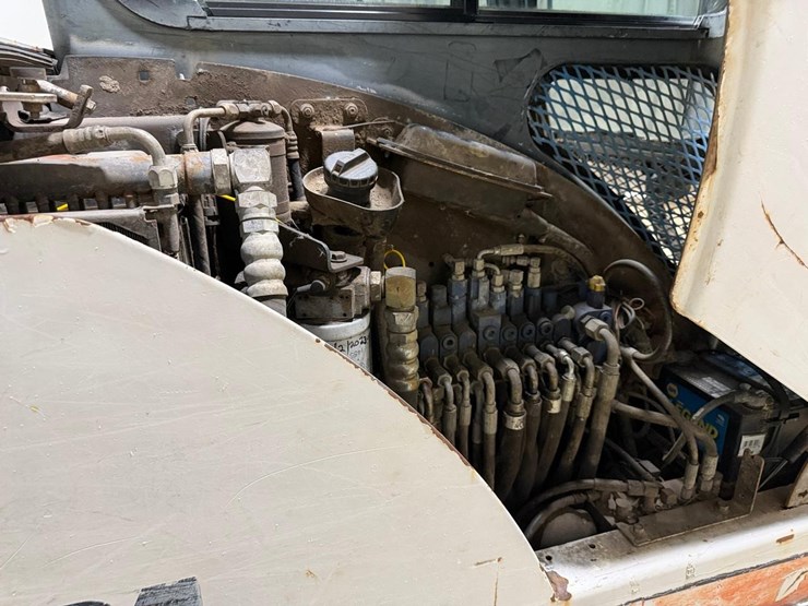 bobcat-331-image-17