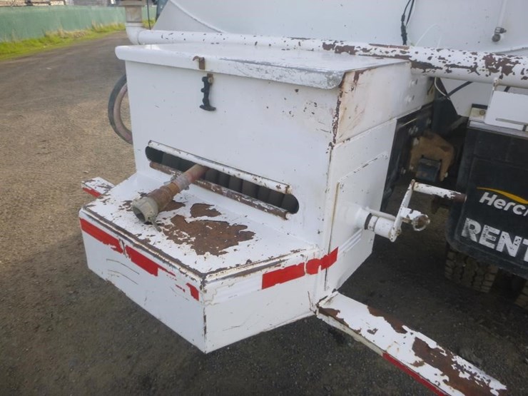 2019-hino-338-image-9