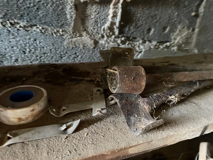 #3721-•-misc-tools-and-hardware-image-21