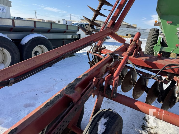 case-ih-3900-image-31