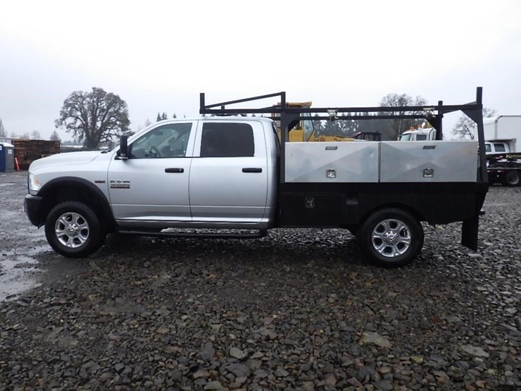 2014-dodge-3500-image-8