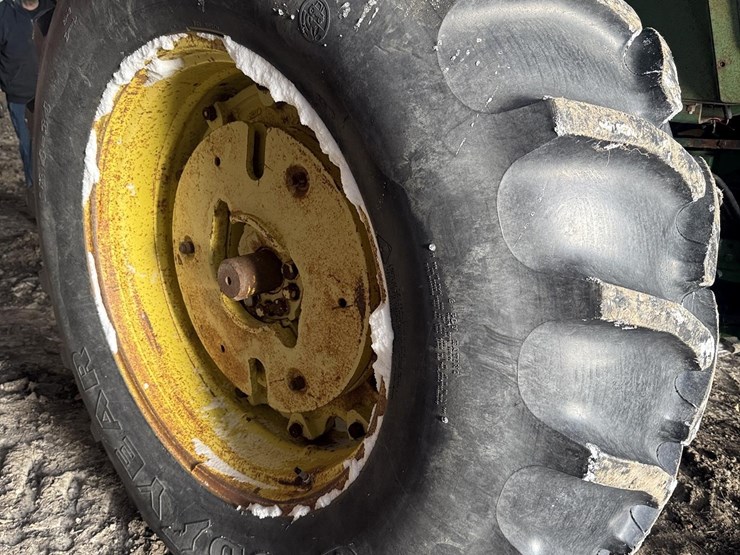 john-deere-4020-image-12