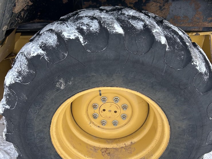 caterpillar-420d-image-22