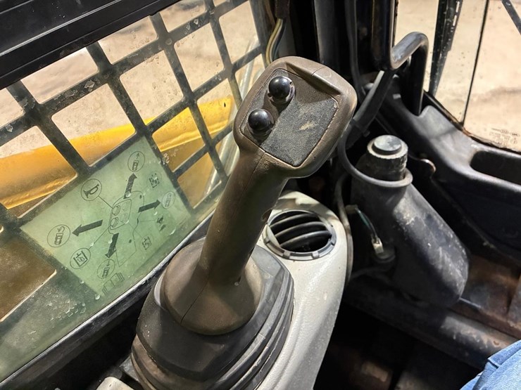 caterpillar-226b-image-18