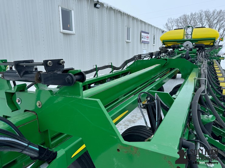 john-deere-db90-image-13