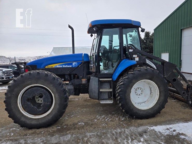 new-holland-tv145-image-9