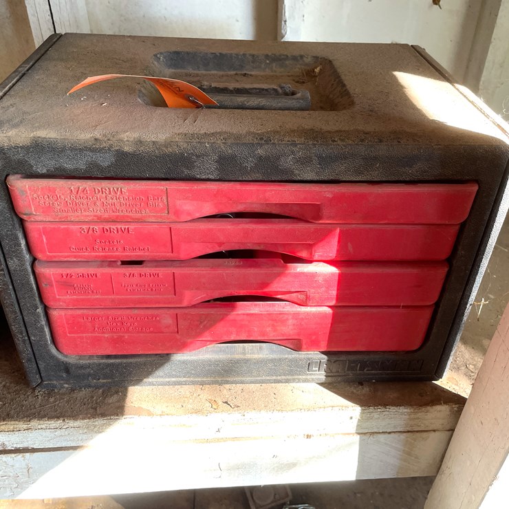 #3716 • Craftsman Mechanics Tool Box