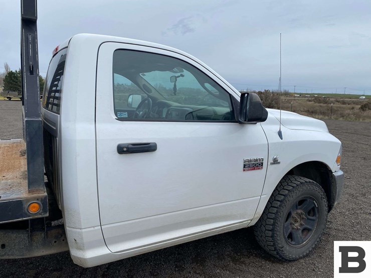 2010-dodge-2500-image-27