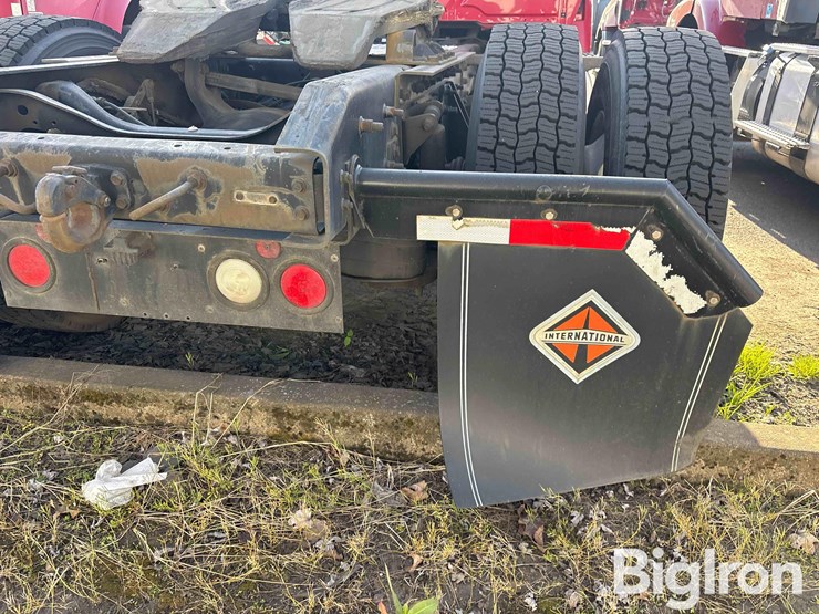 2006-international-durastar-4400-image-16