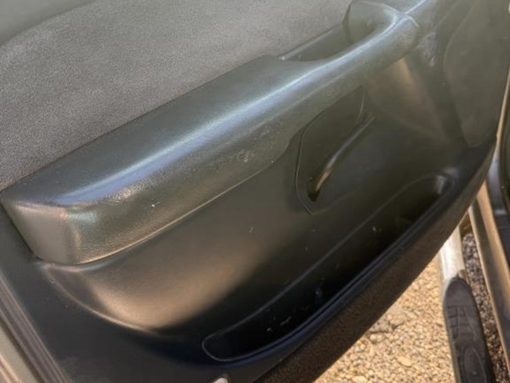 2000-chevrolet-1500-image-14