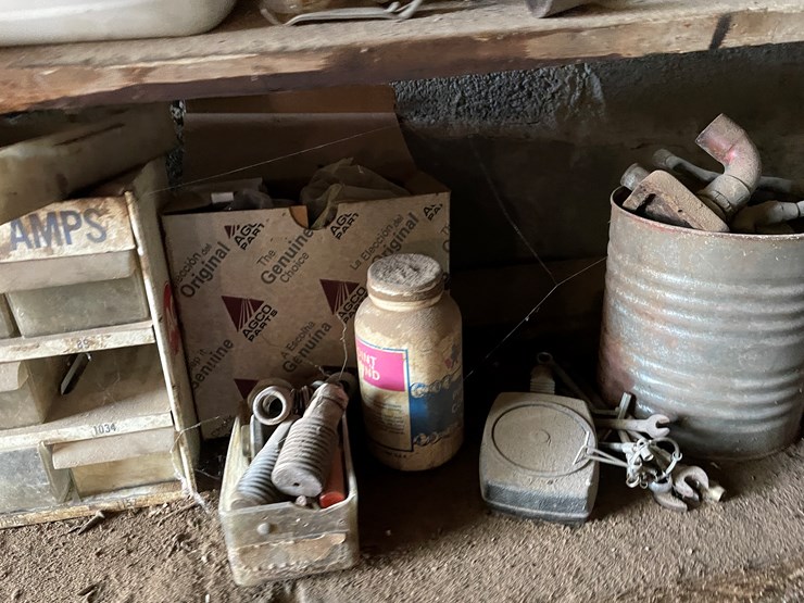 #3721-•-misc-tools-and-hardware-image-16