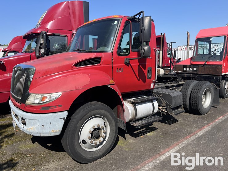 2007-international-durastar-4400-image-1