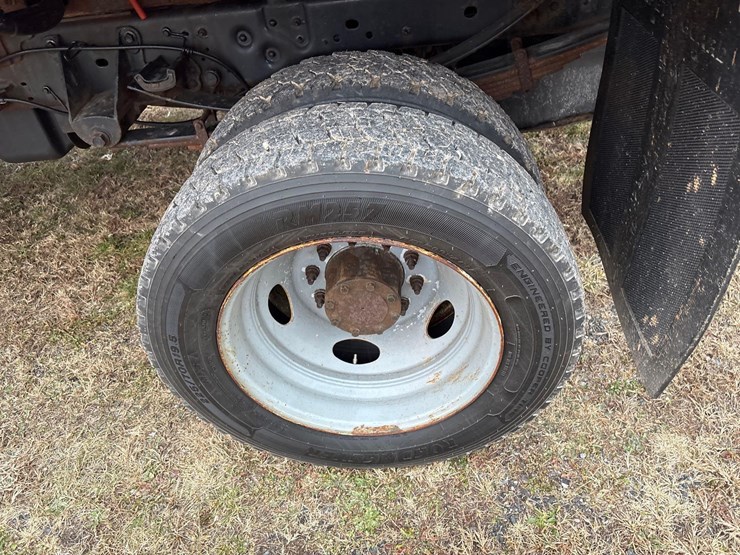 2012-ford-f550-image-7