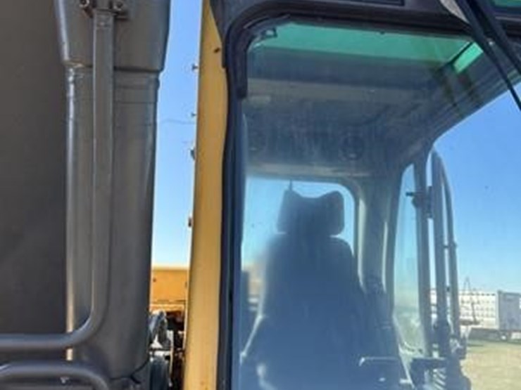 volvo-ec210c-lc-image-32