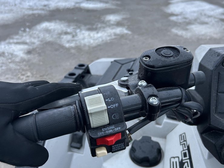 polaris-sportsman-850-efi-image-14