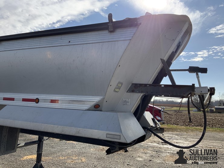 1996-everlite-alumatech-frameless-39'-t/a-half-round-end-dump-trailer-image-11