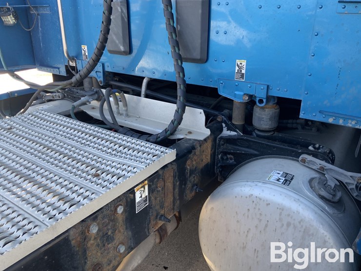 2014-peterbilt-579-image-15