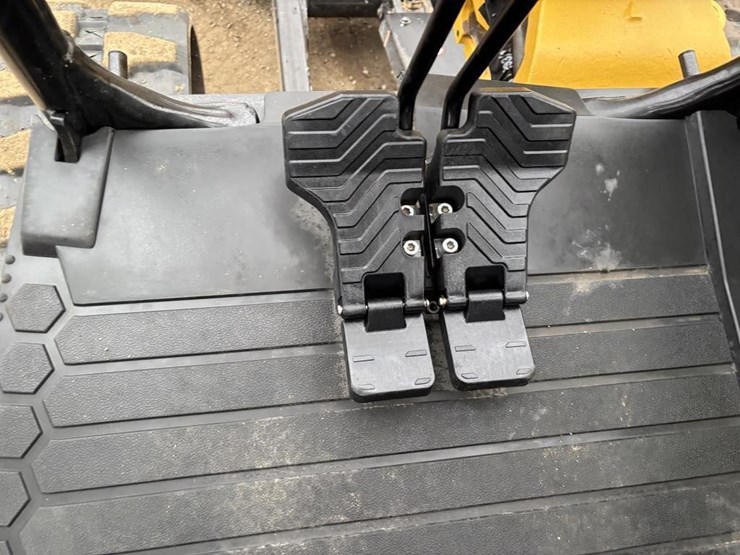 caterpillar-305cr-image-37