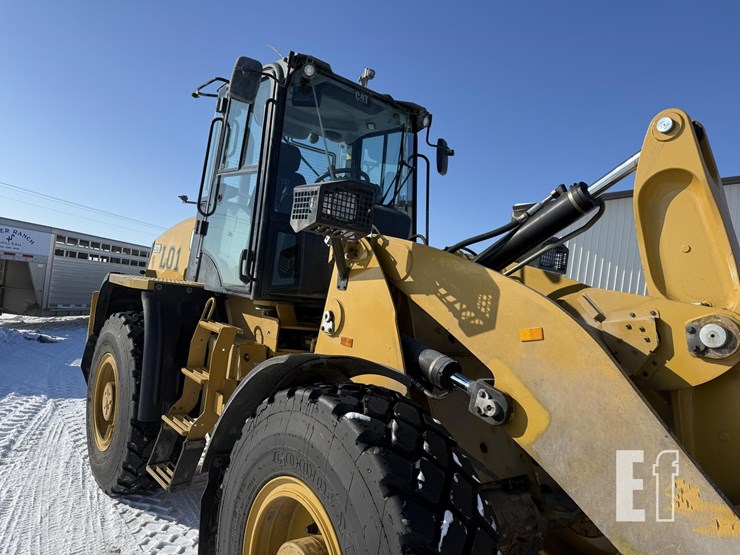 2021-caterpillar-920-image-3