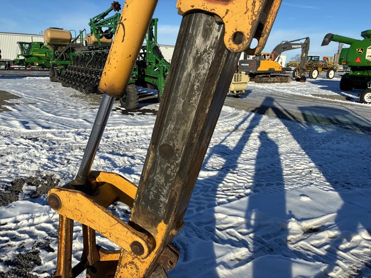 john-deere-310d-image-26