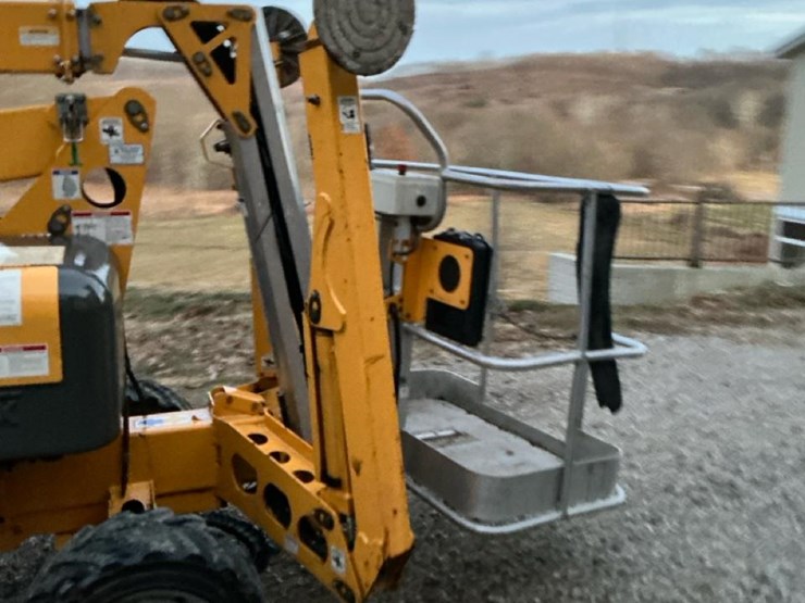 #108-•-2009-bil-jax-5533xa-boom-lift-image-10