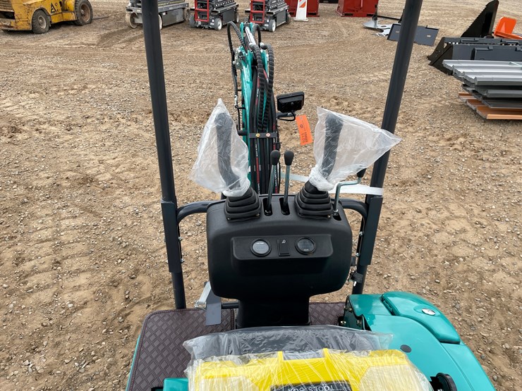 #9215-•-2025-unused-cfg-mini-excavator-image-7