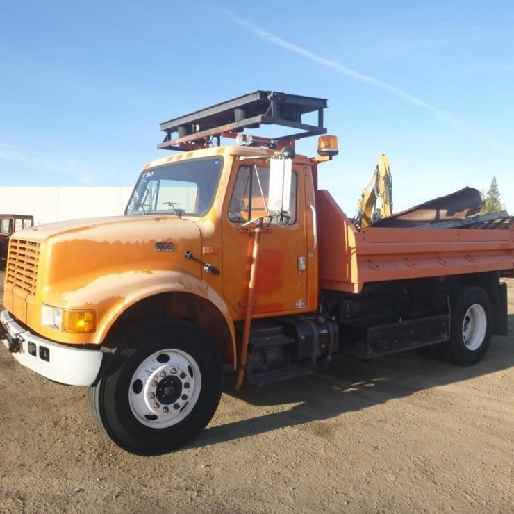 INTERNATIONAL 4900