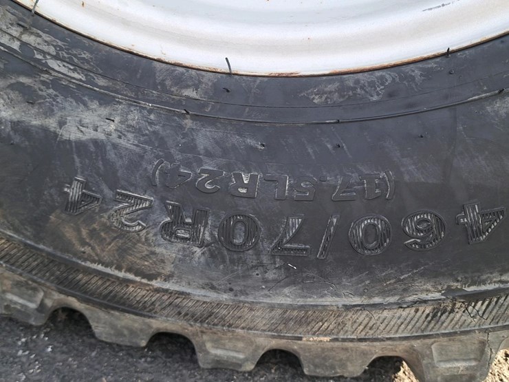 2019-manitou-mlt840-image-32