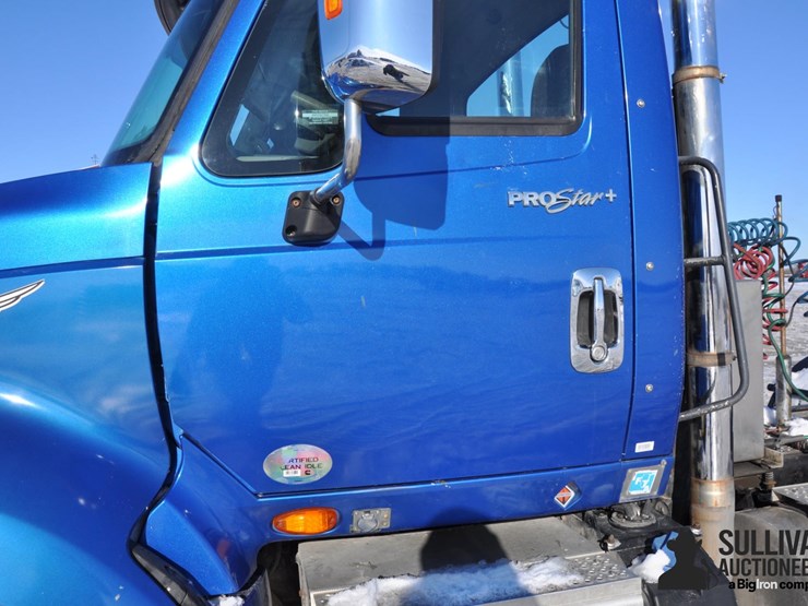 2014-international-prostar-image-15